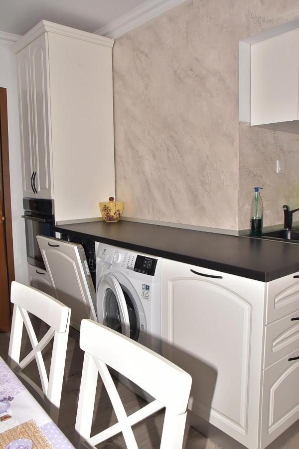 Apartament Ilev 로만 외부 사진