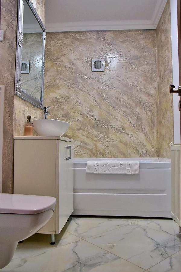 Apartament Ilev 로만 외부 사진